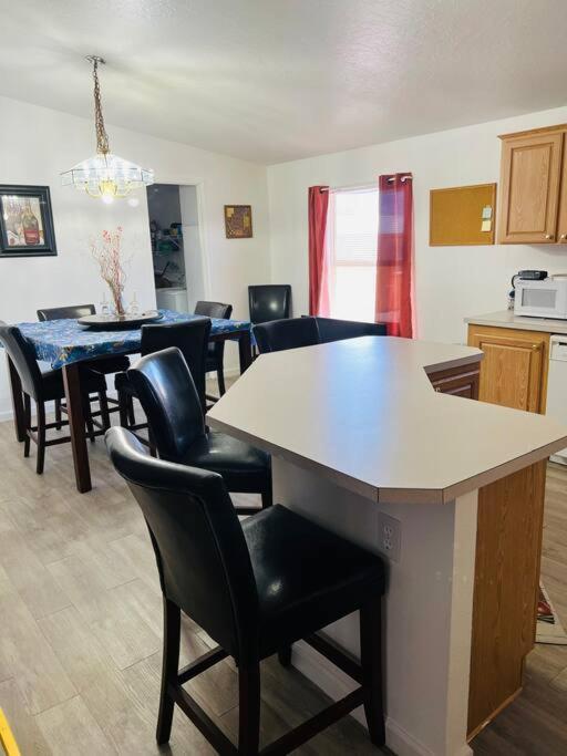 Death Valley/Prairiefire 3Bd/2Ba Home W/ Kitchen パーランプ エクステリア 写真