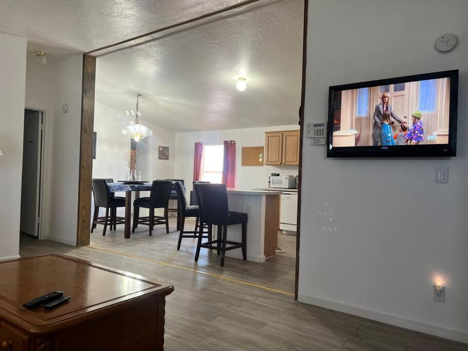 Death Valley/Prairiefire 3Bd/2Ba Home W/ Kitchen パーランプ エクステリア 写真